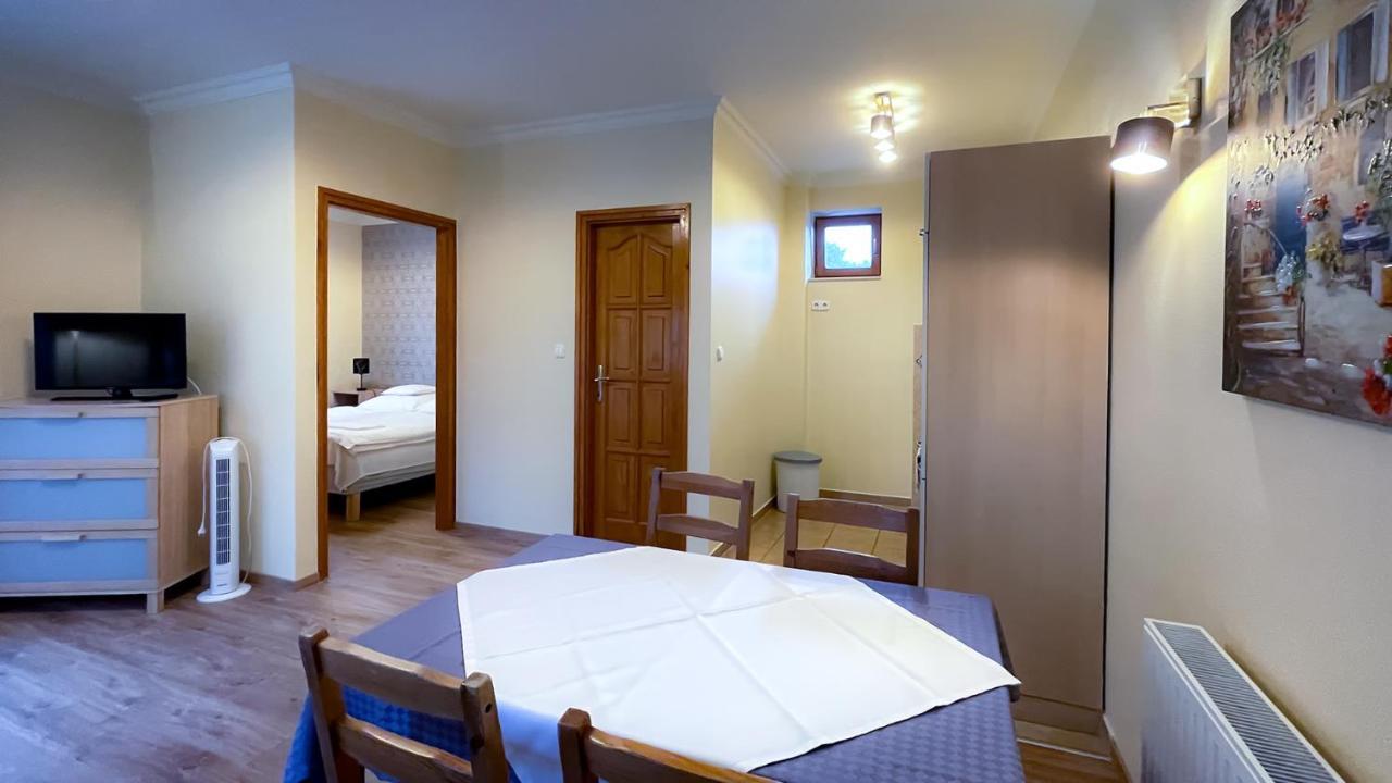 Ozkut Apartmanhaz Olmod Bagian luar foto