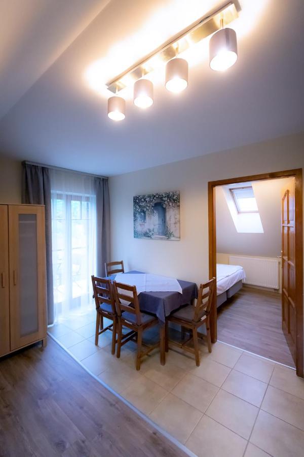 Ozkut Apartmanhaz Olmod Bagian luar foto